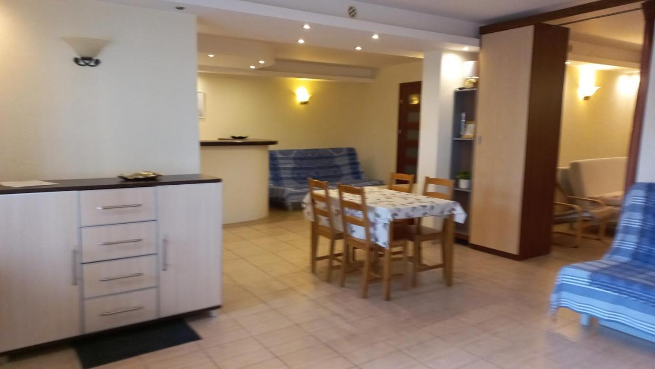 Apartamenty Warka Extérieur photo